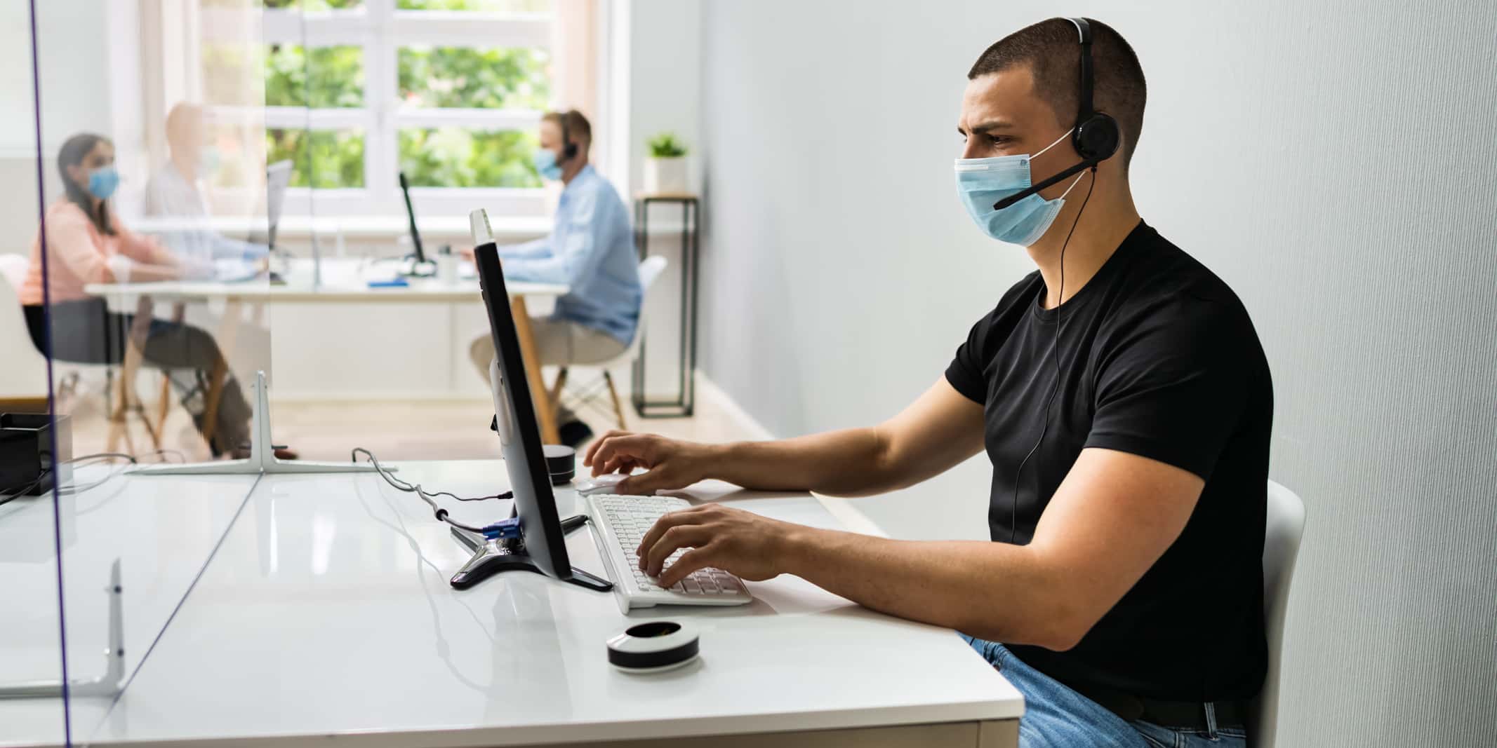 Contact center agent working while wearing a mask
